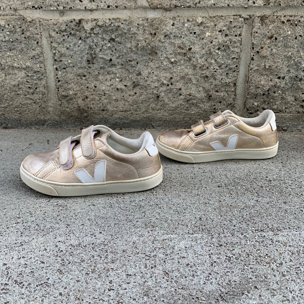 VEJA Gold Sneakers Girls US 2 Euro 33 Running Shoes Metallic Sneaker Velcro Shoe - Picture 2 of 12